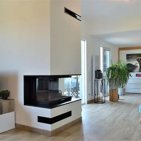 Appartement Magnificent , 200m From The Beach.