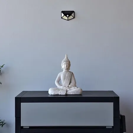 Magnificent , 200m From The Beach. Appartement *