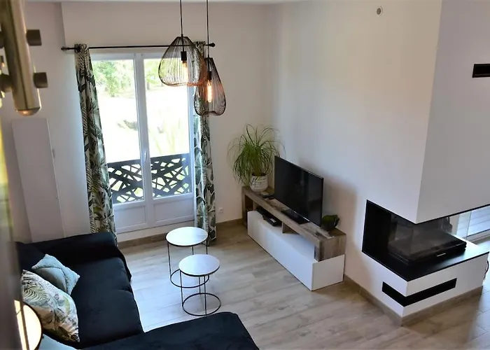 Apartmán Magnificent , 200m From The Beach. *