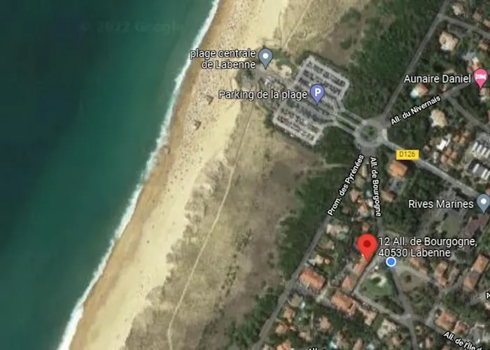 Magnificent , 200m From The Beach. Apartmán