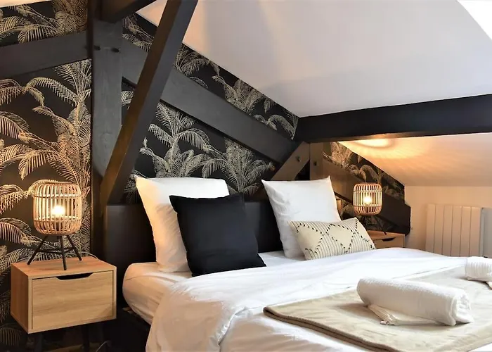 Magnificent , 200m From The Beach. Apartmán