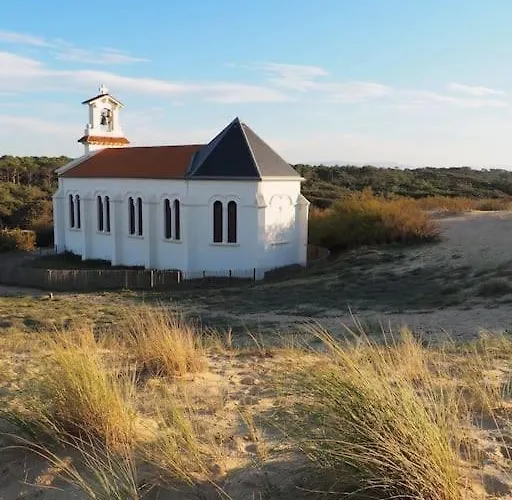 Апартаменты Magnificent , 200m From The Beach. *